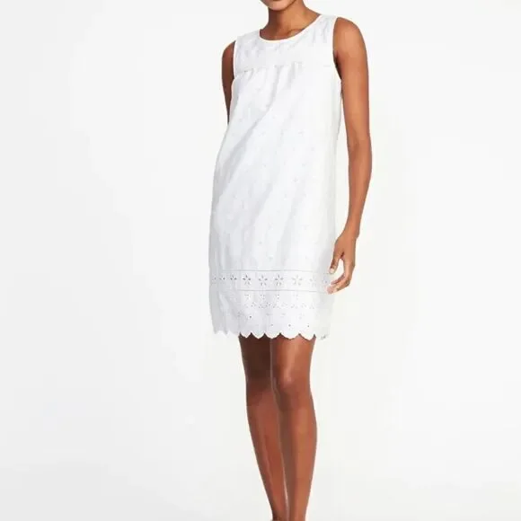 Gap Women's Scalloped-Yoke Eylet Dress Size SP White - Picture 1 of 11
